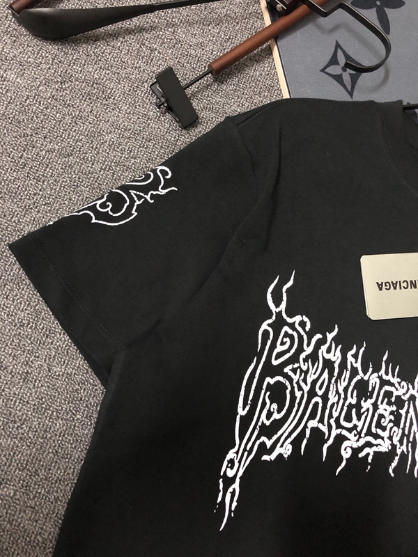 ブランドTシャツ細部ディテール